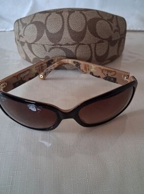 Authentic Coach Brown Martha S832 Tortoise Sunglasses with Case